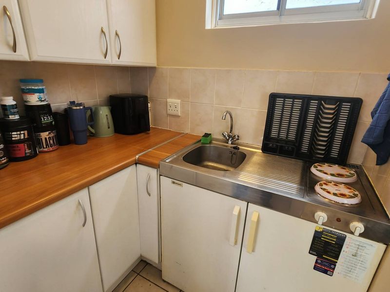 RENTAL - available immediately! - Photo 6