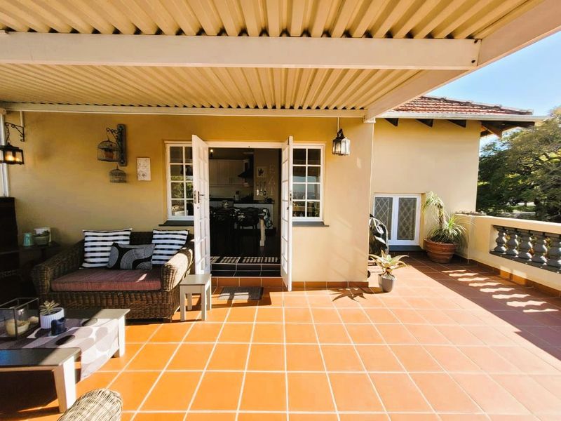 **Exceptional Investment Opportunity: Dual Maisonettes + Granny Flat** - Photo 7