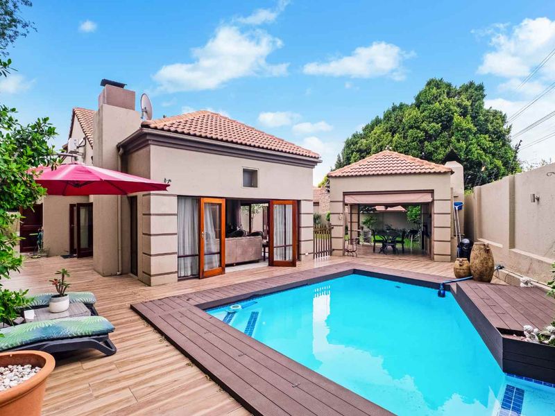 STUNNING FAMILY HOME BOASTING ALL THE BEST QUALITIES ONE WANTS IN A HOME - Photo 1