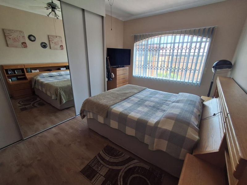 PET FRIENDLY FAMILY TOWNHOUSE - NEW REDRUTH - Photo 8