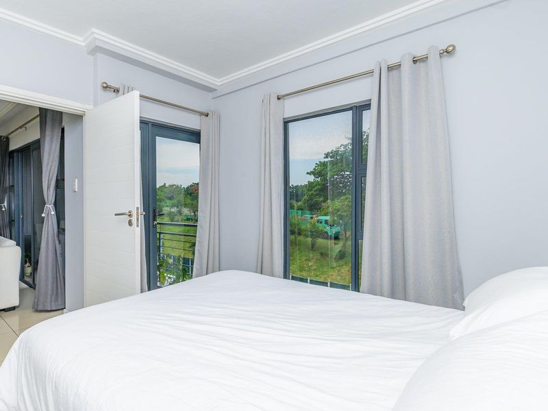 Hendra - Modern 2-Bed, 2-Bath Apartment in The Zen — Prime Umhlanga Ridge Living - Photo 7
