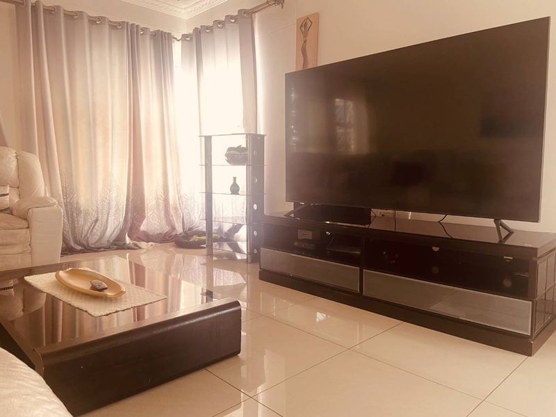 HOUSE FOR SALE IN KHOMASDAL EXIT 16 - Photo 2