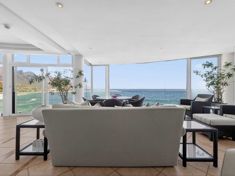 Prime Clifton Living: Secure, Spacious, and Scenic. - Photo 6