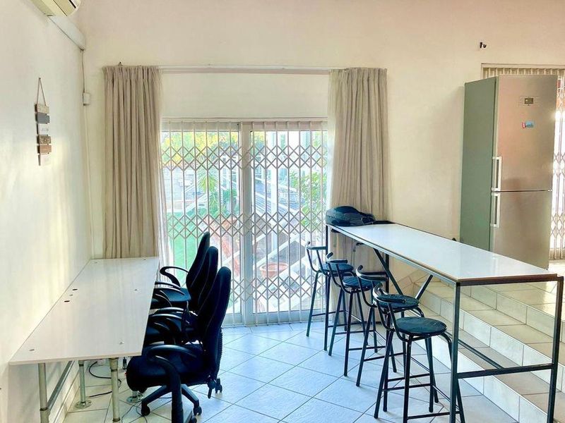 To Let per room/ per person (semi-furnished) - Photo 2