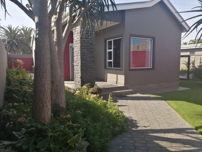 Property #2252519, House For Sale in Swakopmund Central