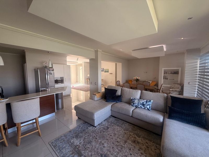Elegant Apartment Living in Ebotse - Photo 8