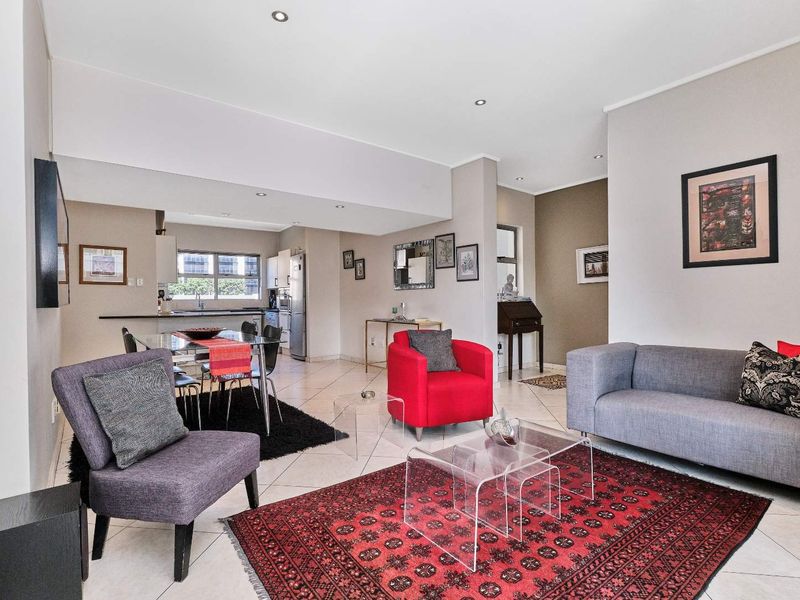 Luxurious 2-Bed Apartment with Stunning Views near Sandton - Photo 3