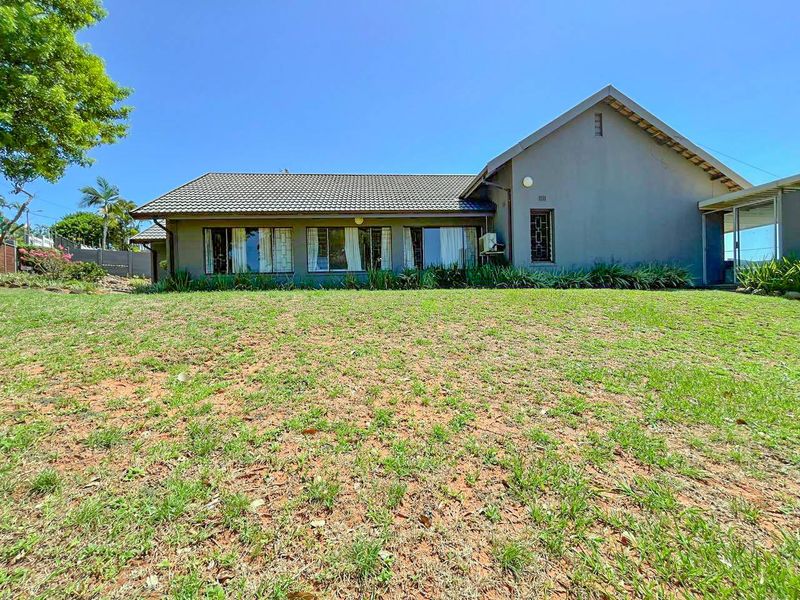 Charming Herrwood Park Home! - Photo 5