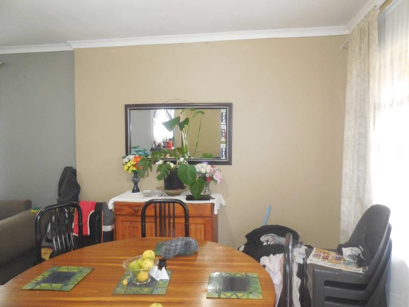 2 bedroom House with Flatlet - Photo 3