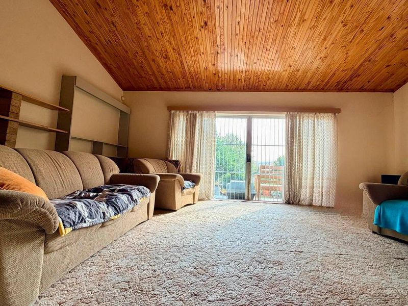3 Bedroom House For Sale in Olympia - Photo 4