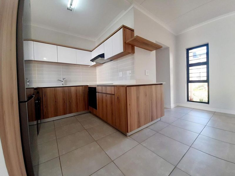 Modern 3 Bedroom Apartment to Rent in Ballito - Photo 10