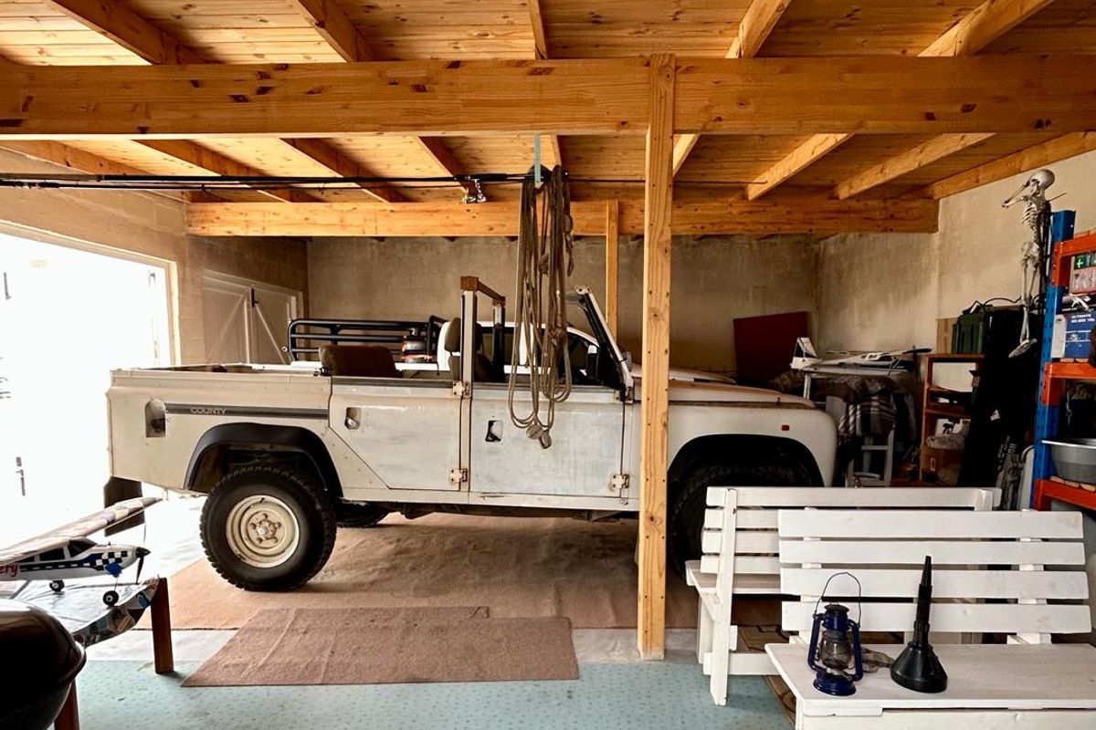 Wlotzka Beach house with Land Rover for sale! - Photo 4