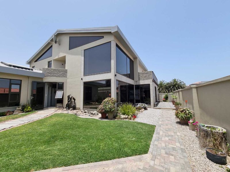 Swakopmund CBD Area - House For Sale - Photo 2