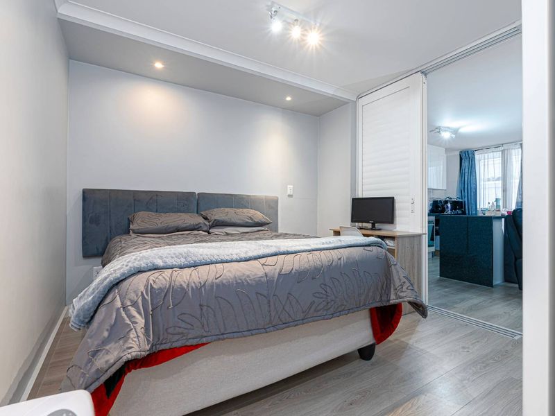 Modern Living Meets Prime Location in Observatory - Photo 6