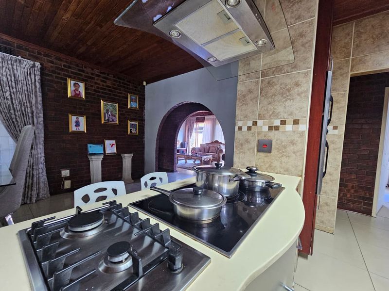 Spacious 3-Bedroom Home in Veld En Vlei, Richards Bay - Photo 10