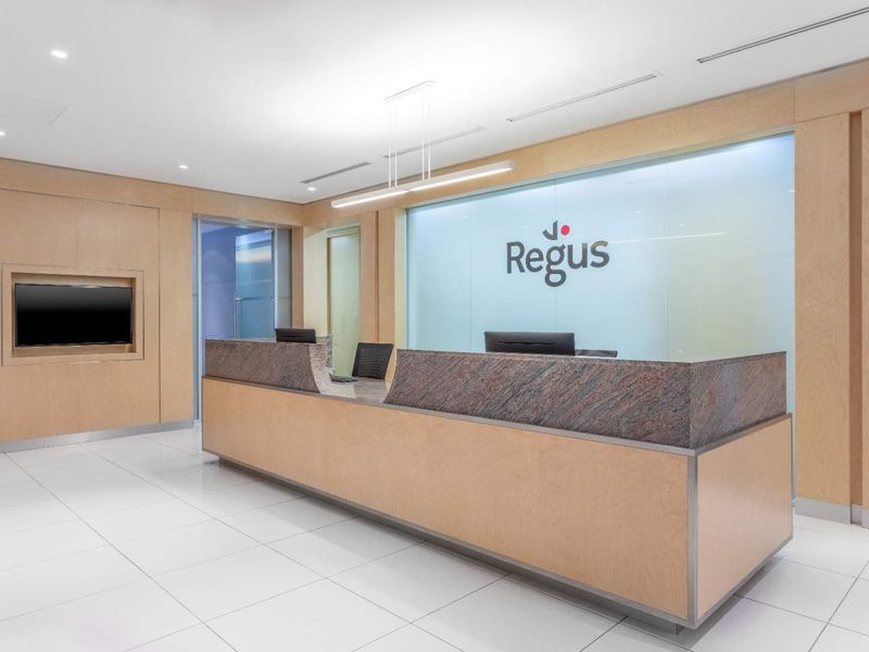 Serviced office space for 10 persons in Regus Bryanston Wedgefield - Photo 3