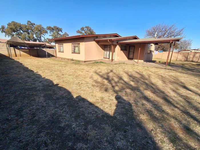 Property #2551832, House For Sale in Vanderbijlpark CW 4