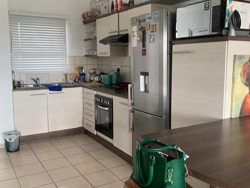 Bachelor flat for Sale City View – Windhoek West - Photo 4