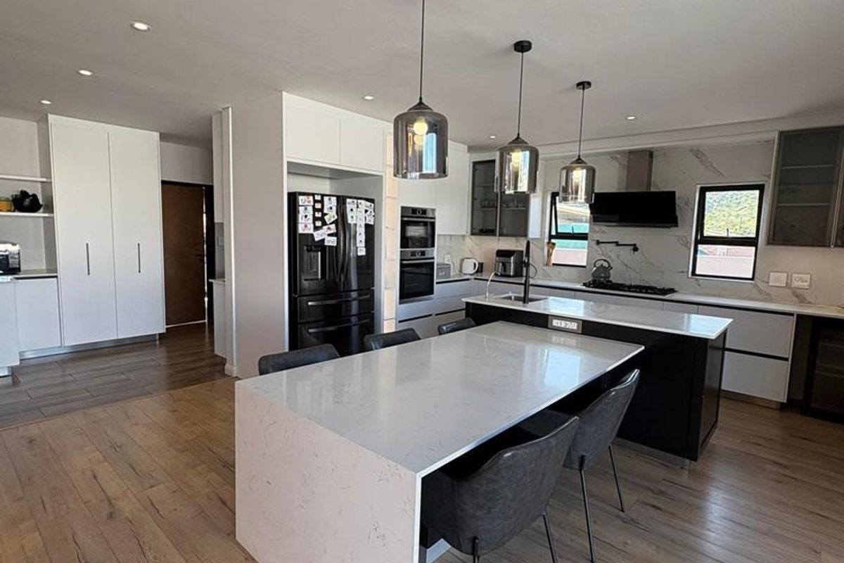 Avis- To Let- N$70 000 - Photo 2