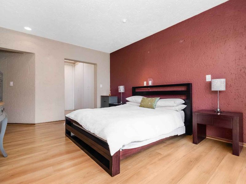 2-BEDROOM HOME FOR SALE IN RIVER CLUB - Photo 5