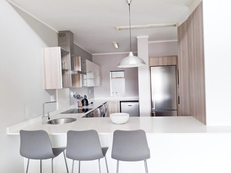 3 BED 2.5 BATH FULLY FURNISHED TOWNHOUSE OAKLANDS - Photo 5
