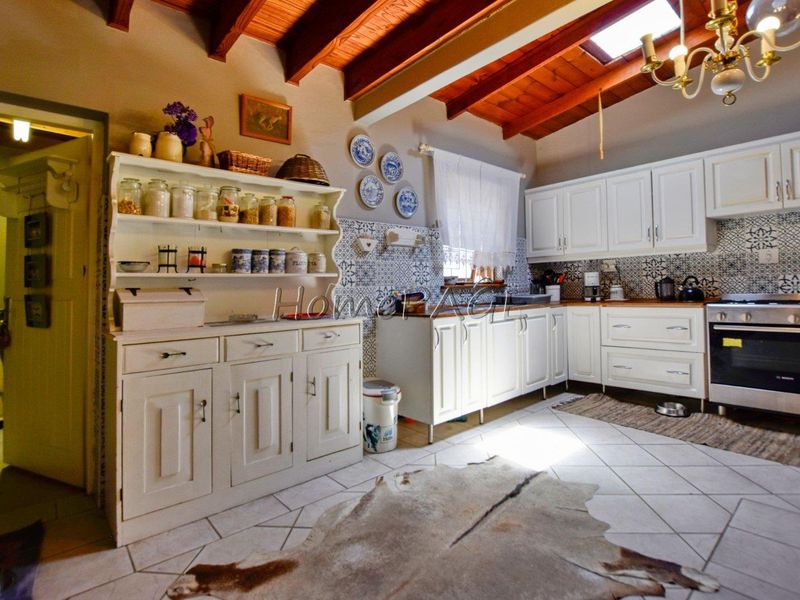 Vineta, Swakopmund:  Home with lovely period features - Photo 7