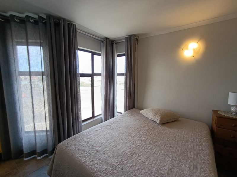 🏡Prime Townhouse with Business Rights | Swakopmund Town Centre 🏡 - Photo 10