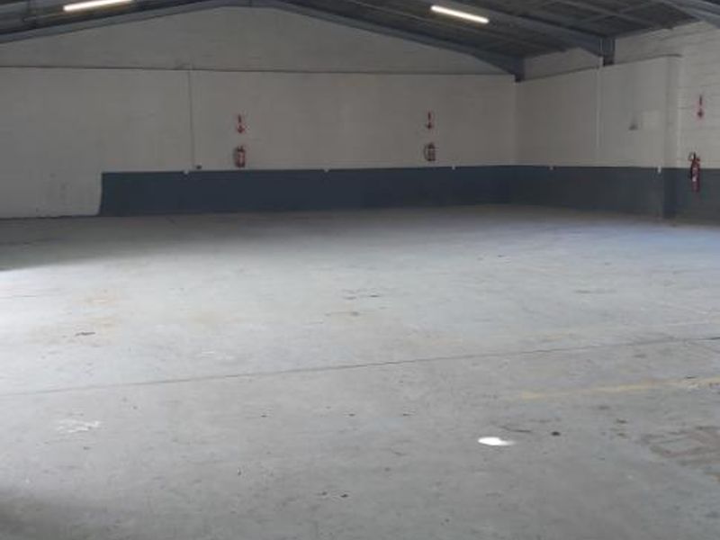 Warehouse/Distribution/manufacturing facility to let in Sidwell. - Photo 3