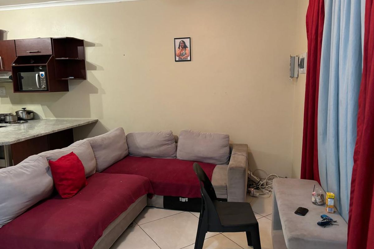 FIVE RAND PROPERTY FOR SALE. - Photo 5