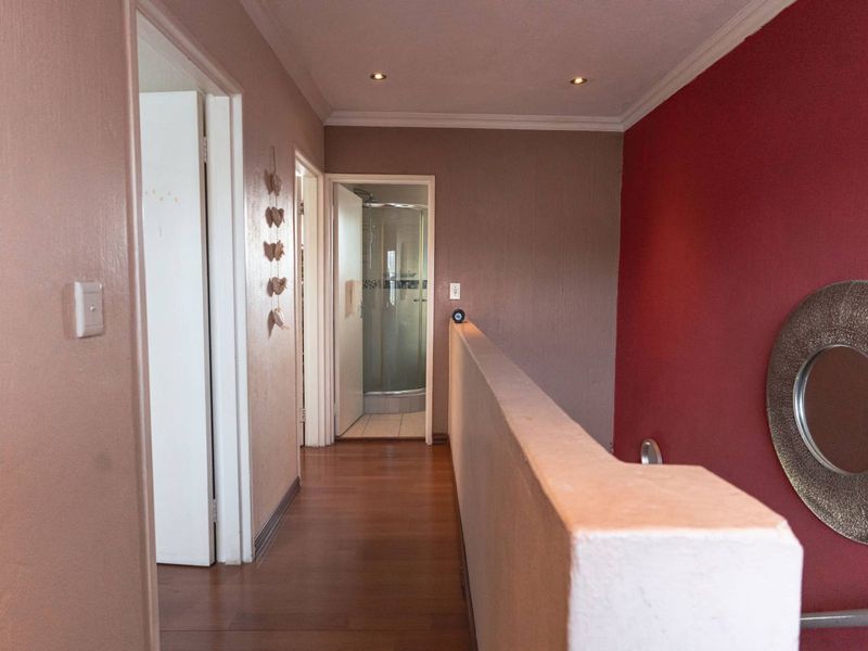 Spacious, 2Bedroom, 1.5Bedroom - Photo 9