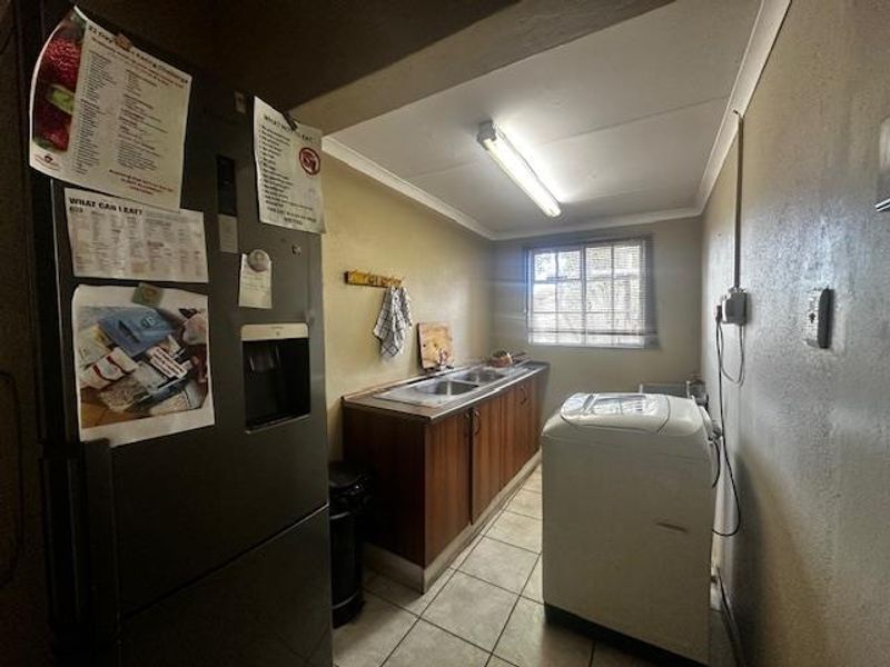 Baysvalley Beauty with Income Potential – Spacious Duet & Bachelor Flat - Photo 4