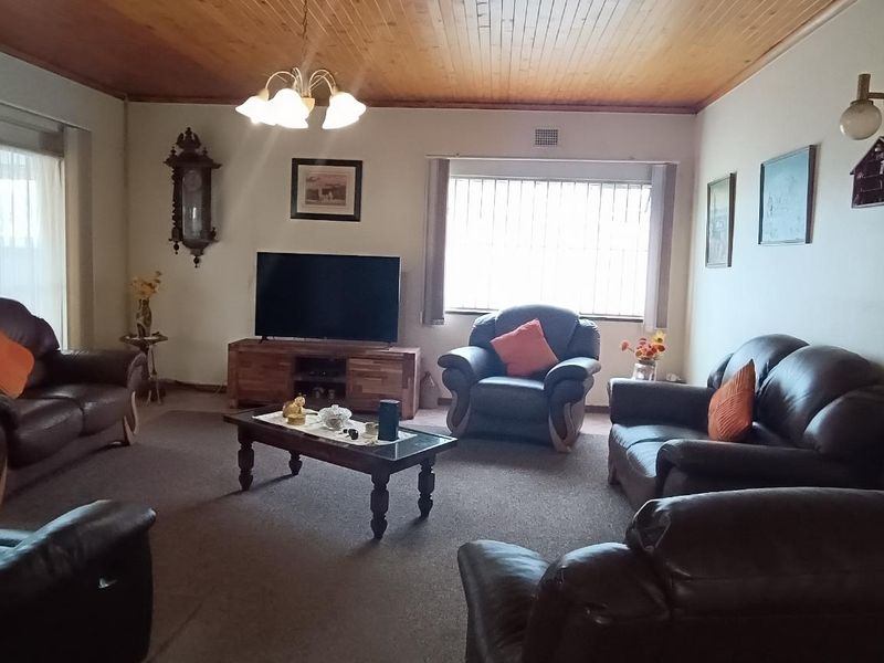 "Kempton Park Family Home with Income Potential!" - Photo 6