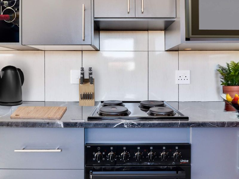NEW DEVELOPMENT, ALL COSTS INCLUDED, FULL TITLE STANDS. NO DEPOSITS / 100% BONDS (dependent on client profile) - Photo 6