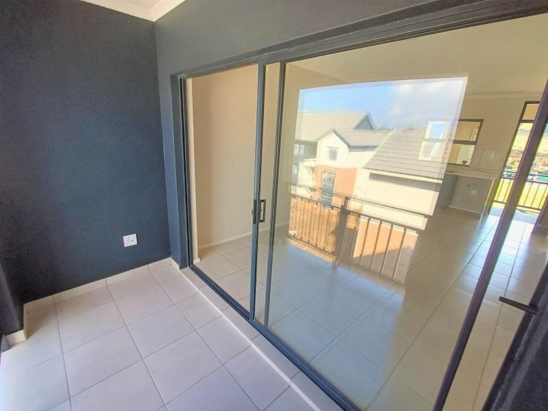 FOR RENT  |  Hillcrest  |  Kings Gate Estate  |  3 Bedroom Apartment - Photo 10