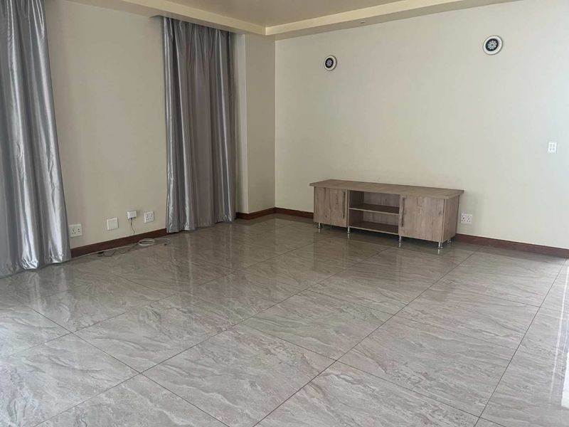 Luxury 5 Bedroom Modern Home for Sale in Bedfordview Estate – Pool, Balconies & Premium Finishes - Photo 10