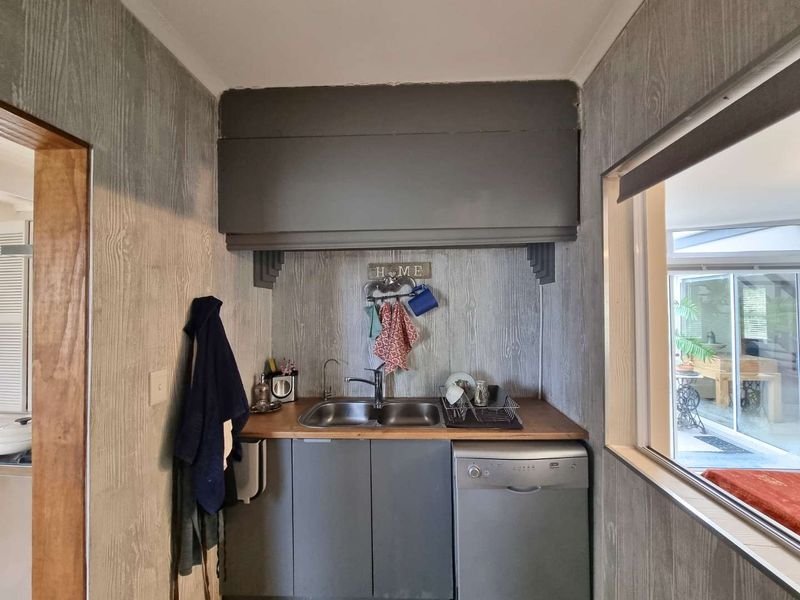 Elegant Living Steps from the Ocean! - Photo 6