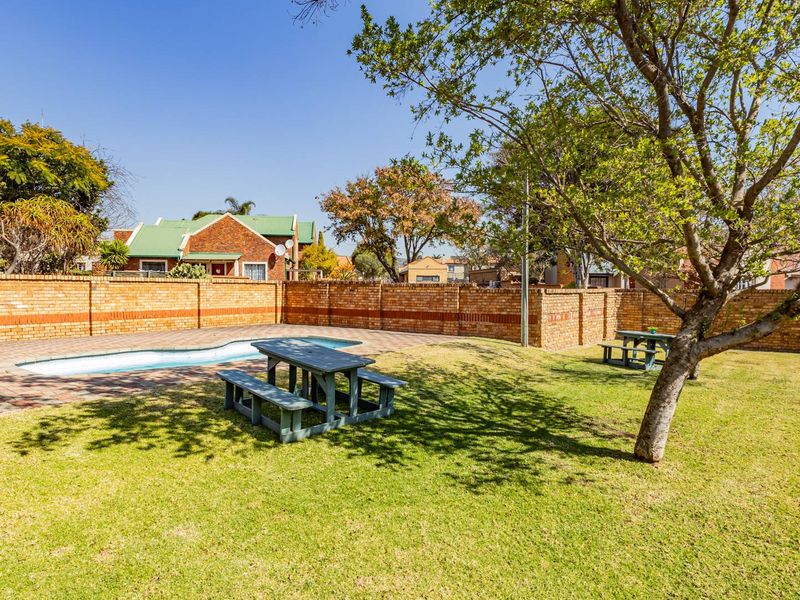 Secure & Modern 2-Bedroom, 2-Bathroom Home | Silver Willows, Pretoria East - Photo 9