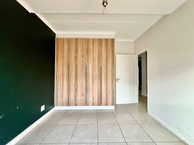 Bright 2-Bedroom Apartment with Solar Power Backup - Photo 9