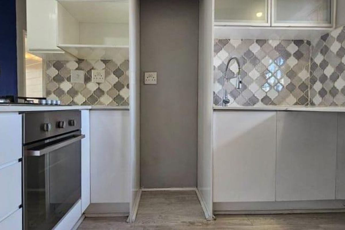 2 Bedroom Townhouse For Sale In New Redruth - Photo 2