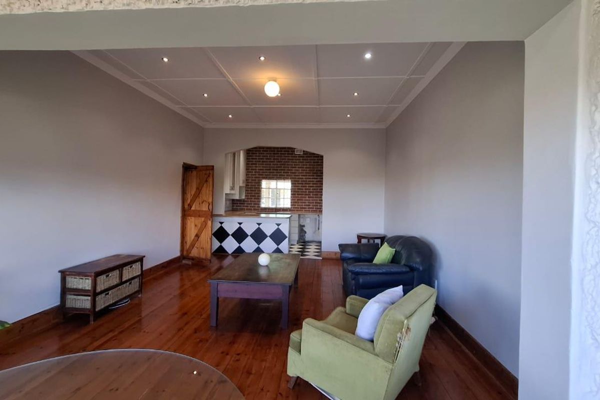 The Best Views on Park Drive: A Heritage Gem Overlooking Baakens Valley - Photo 2