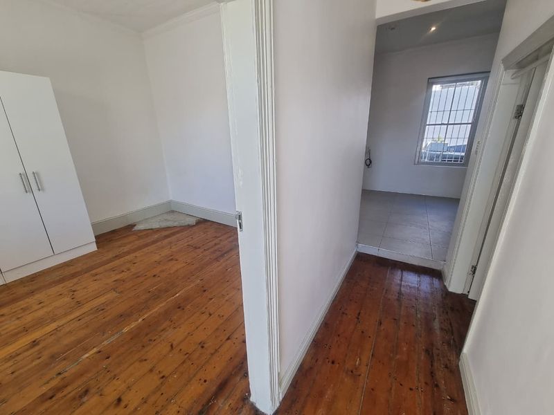 Unfurnished Loft 3-Bedroom House To Rent in Woodstock - Photo 5