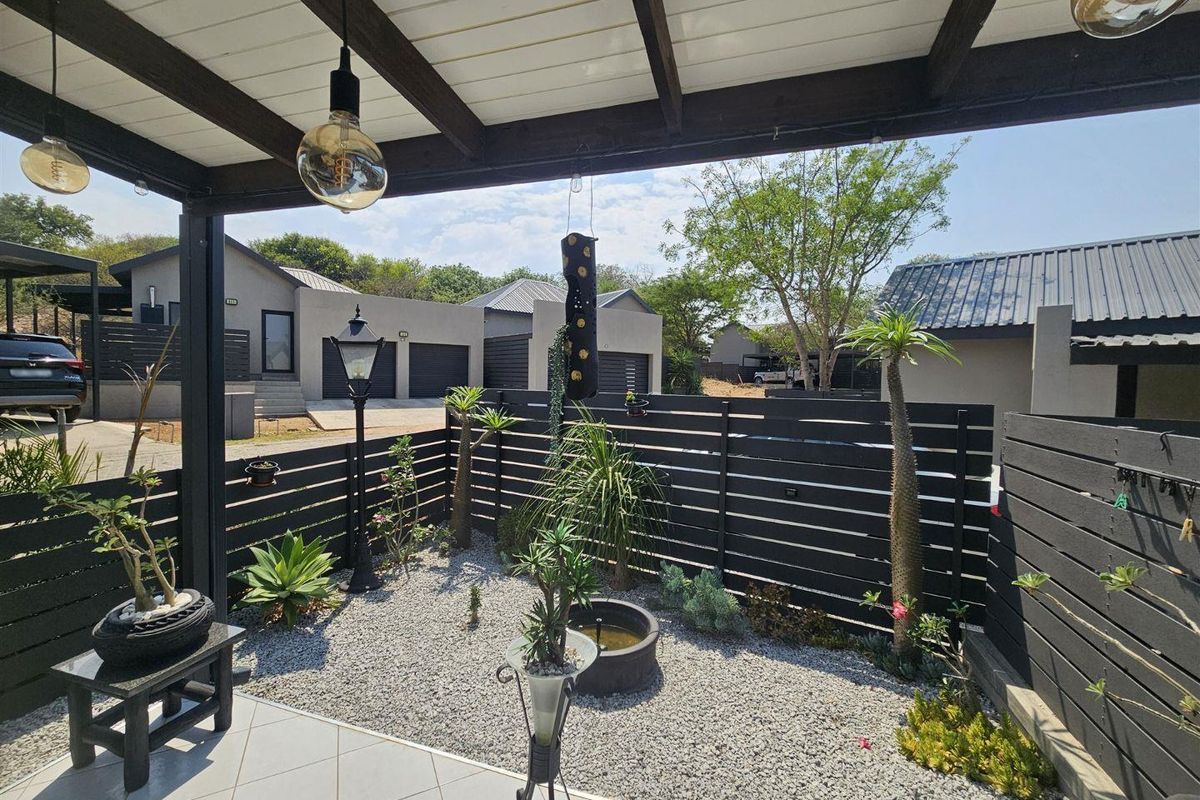 Charming 2-Bedroom Home in Zandspruit Valley - Photo 2