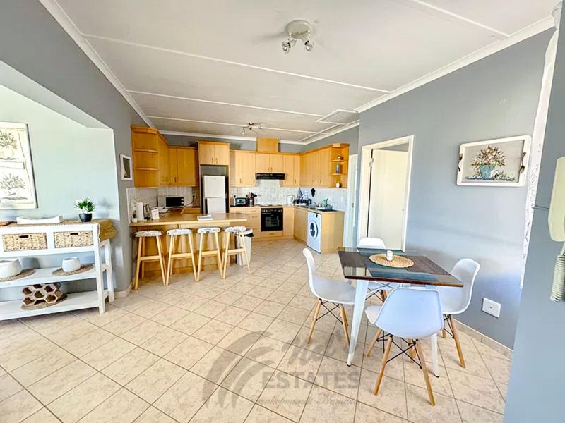 Fully Furnsihed Apartment to Rent in Swakopmund - Photo 2