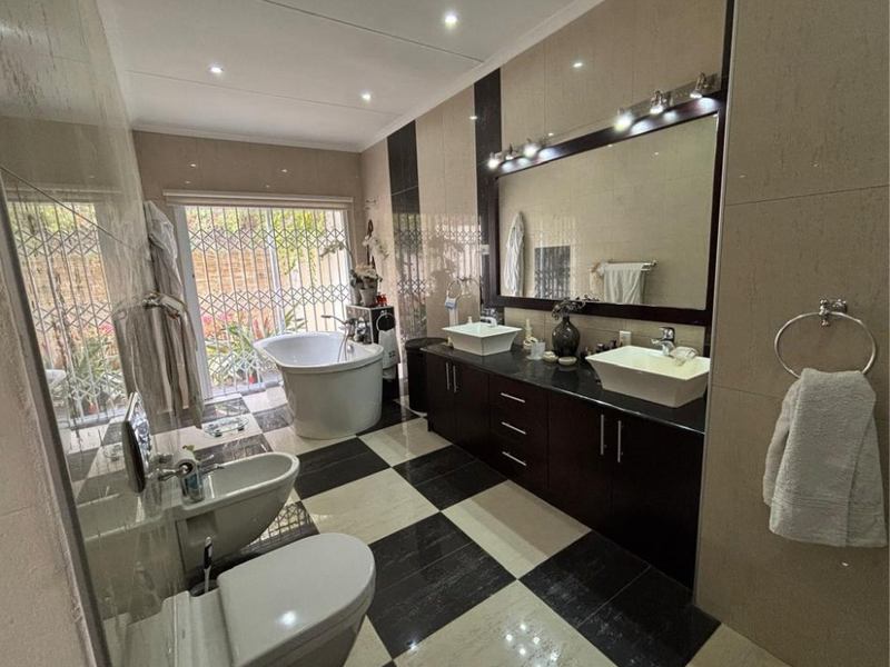 Luxury Estate Living in Ludwigsdorf | N$8.45 Million - Photo 9