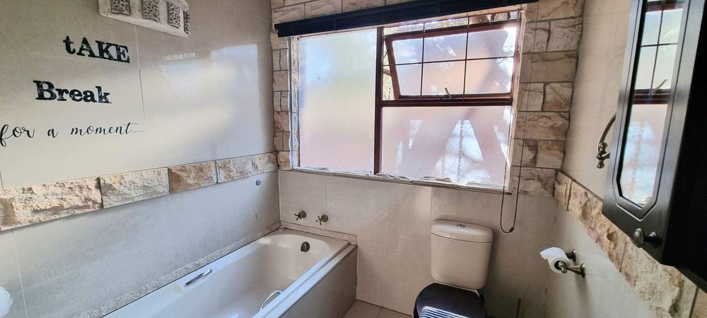 Full Guest bathroom
