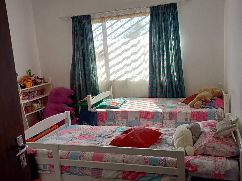 Family Home with Flat close to Duneside School and Dunesmall - Photo 9