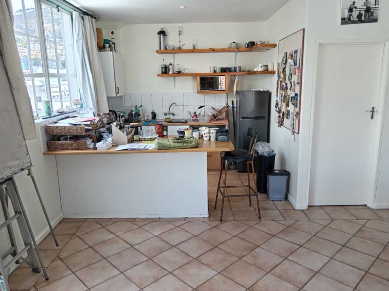 Studio Apartment with City & Mountain Views – Prime Investment Opportunity - Photo 3