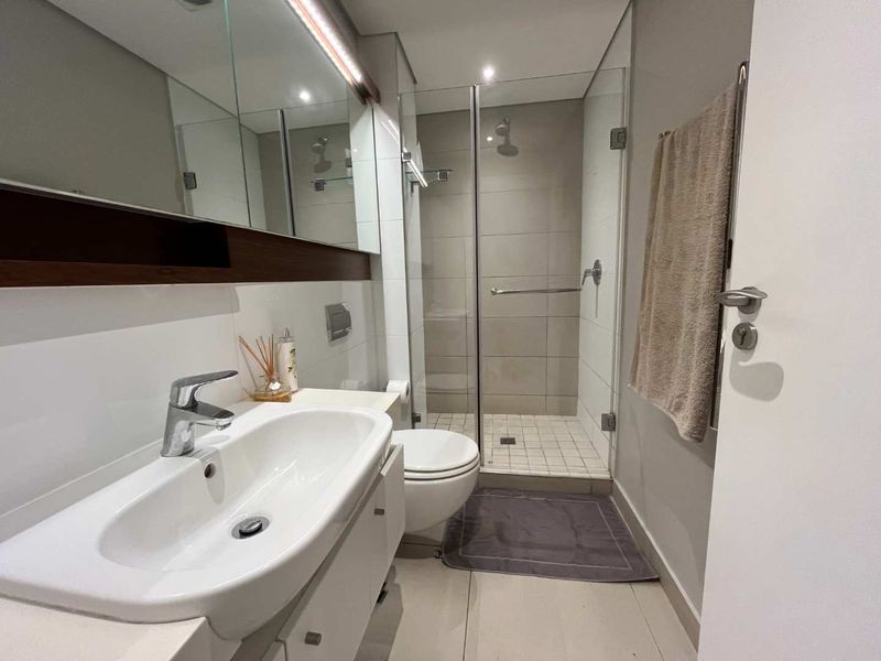 Nestled within the prestigious Zimbali Coastal Resort, offers luxurious one-bedroom apartments for discerning buyers. - Photo 7