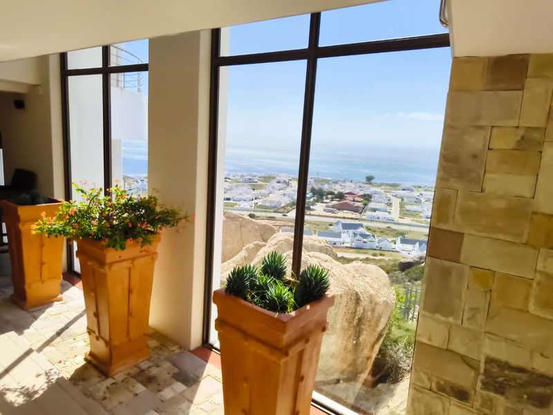5 Bedroom House For Sale in Blueberry Hill, St Helena Bay, Western Cape - Photo 5