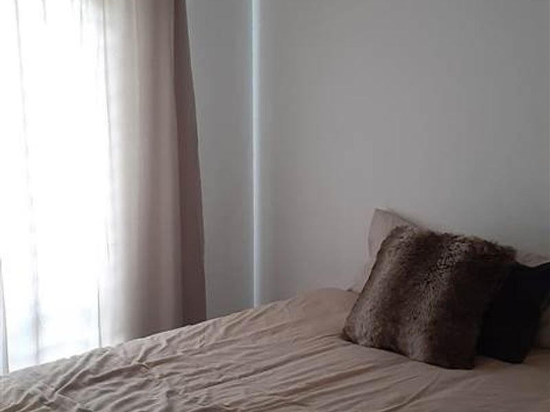 UNFURNISHED ONE BEDROOM GARDEN - Photo 10
